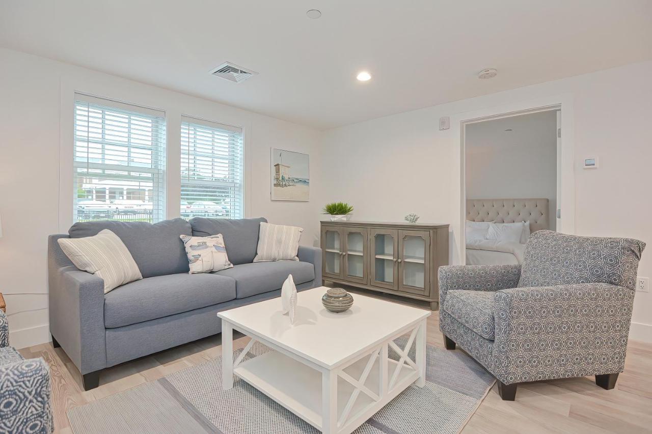 Downtown Plymouth Waterfront Luxury Condos Dış mekan fotoğraf