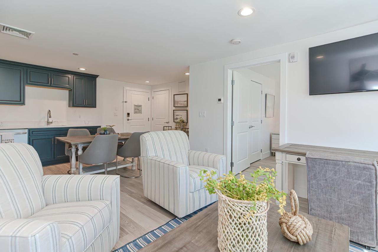 Downtown Plymouth Waterfront Luxury Condos Dış mekan fotoğraf