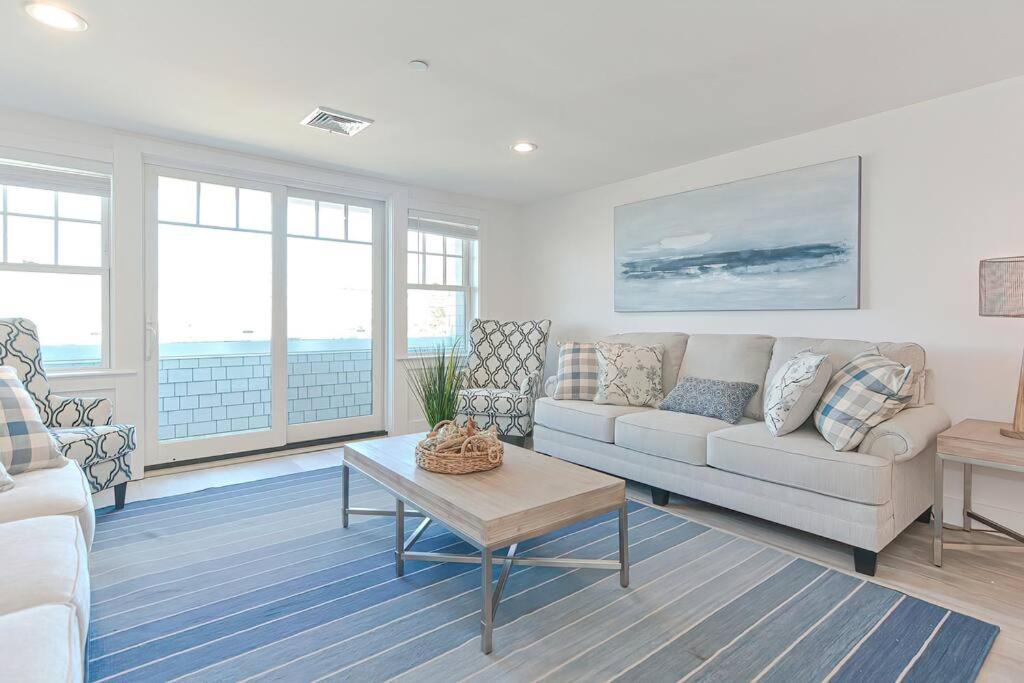 Downtown Plymouth Waterfront Luxury Condos Dış mekan fotoğraf